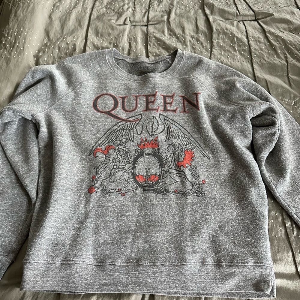 Queen Gray Sweater